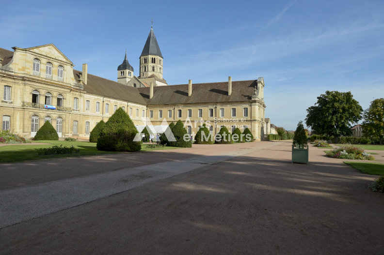 Cluny-abbaye-13-0316.jpg