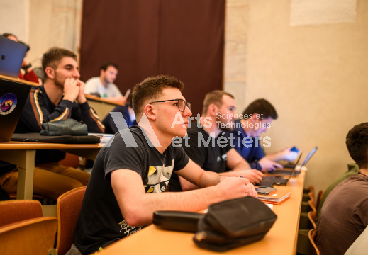 CL_amphi_III_2024_0026