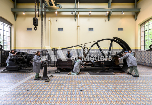 LI_machine_vapeur_2024_0005