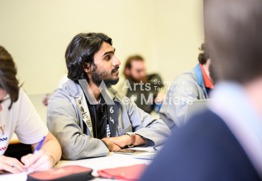 LI_salle_bezier_2024_0007