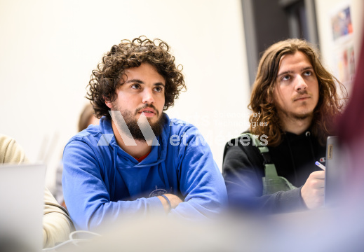 LI_salle_bezier_2024_0008