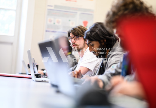 LI_salle_bezier_2024_0013