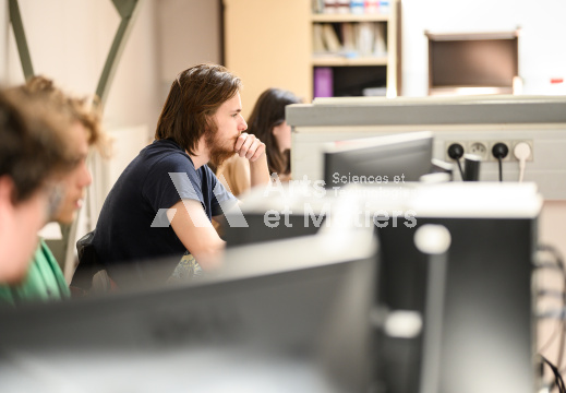 LI_salle_informatique_0005