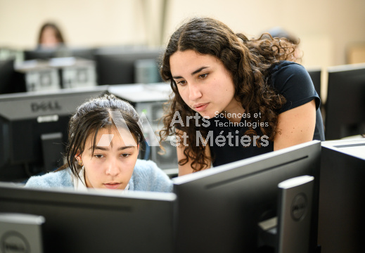 LI_salle_informatique_0004